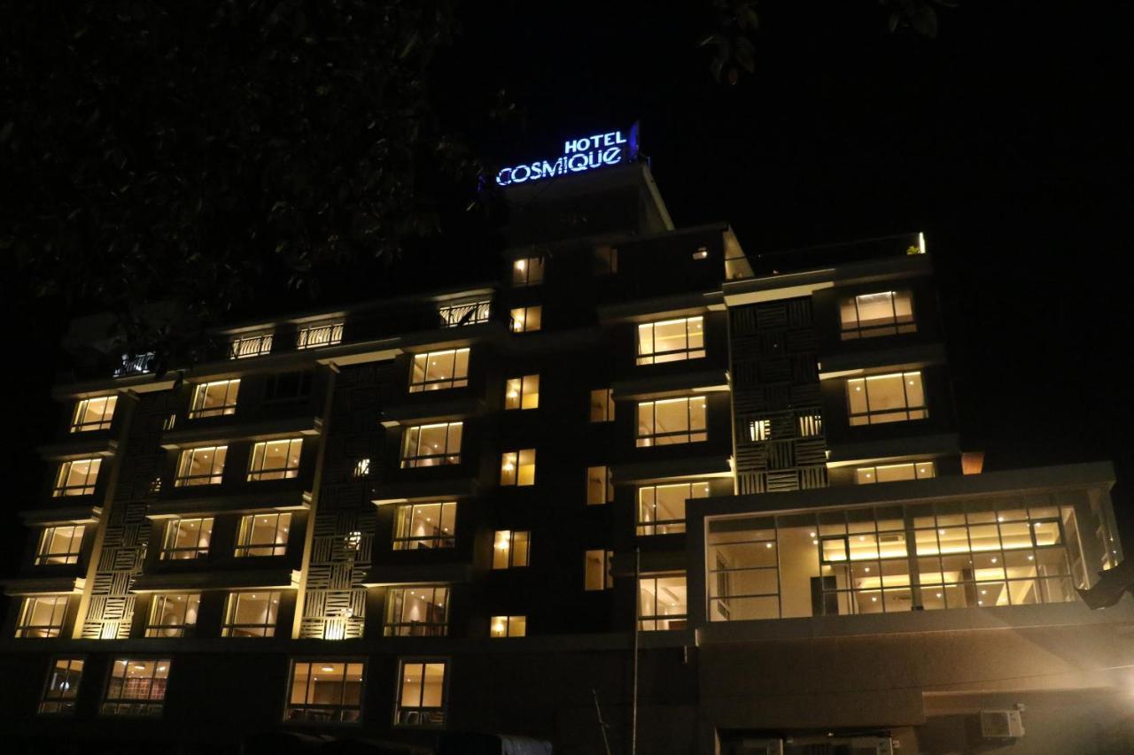 Cosmique Clarks Inn Suites Goa Margao Exterior foto